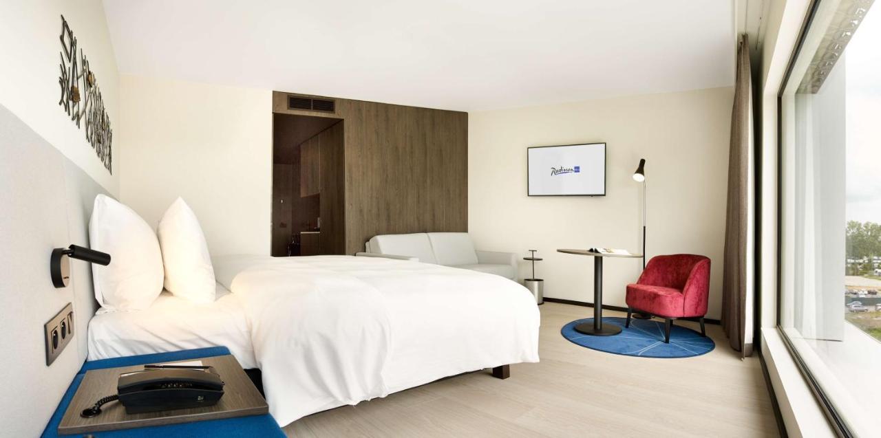 Radisson Blu Hotel, Bruges Esterno foto